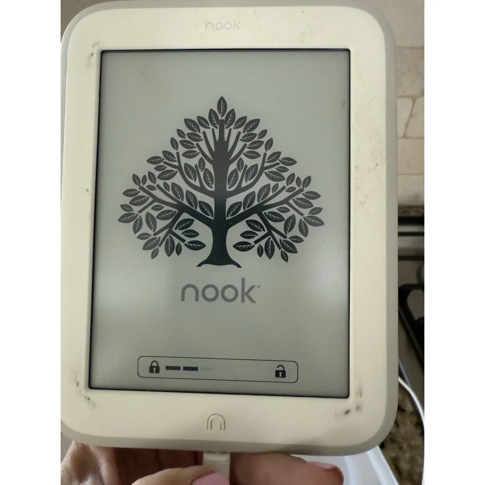 Barnes&Noble Nook GlowLight Wi-Fi. 3957. BundleCable‎ Charges Just Fine Wi-Fi.